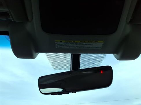 Used 2020 Subaru Outback Limited w/ Popular Package #2 image 18