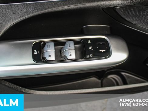 Used 2024 Mercedes-Benz C 300 Sedan image 37