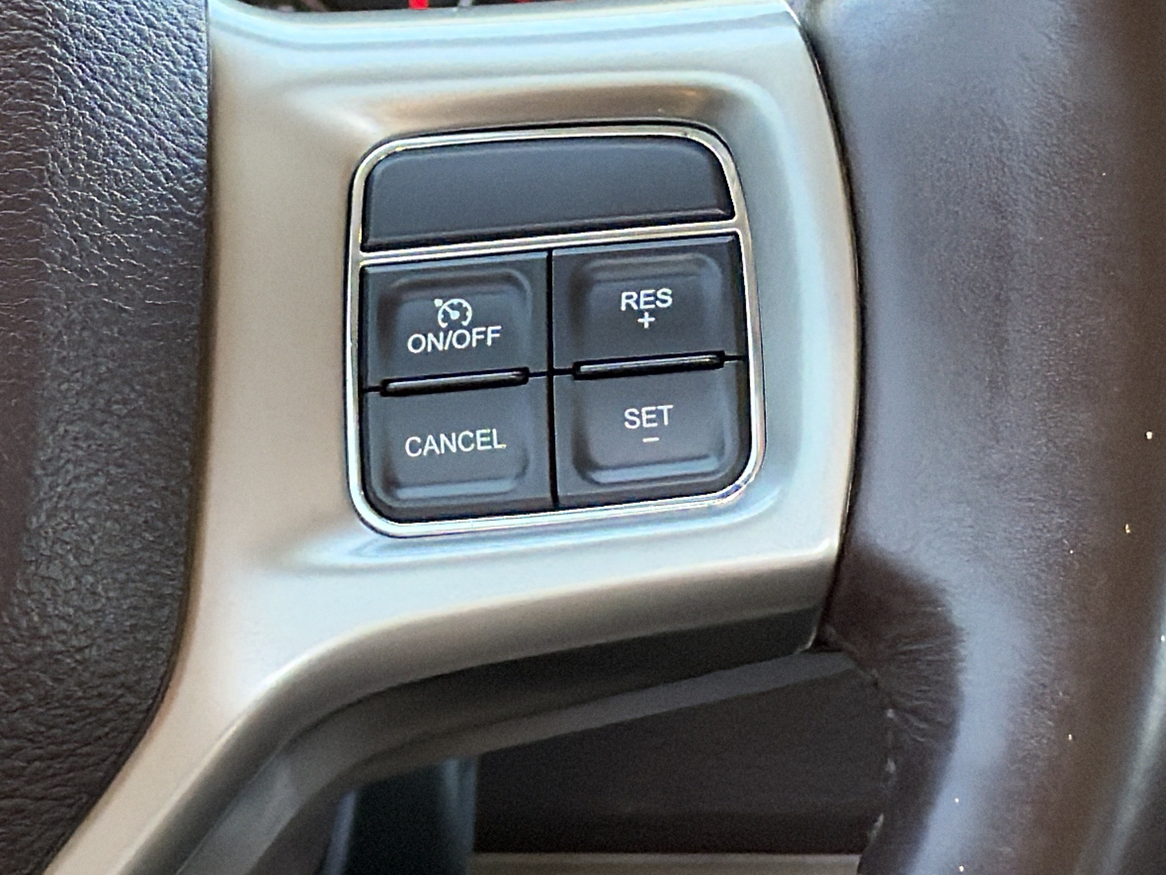 Used 2016 RAM 2500 Laramie AWD/4WD image 30