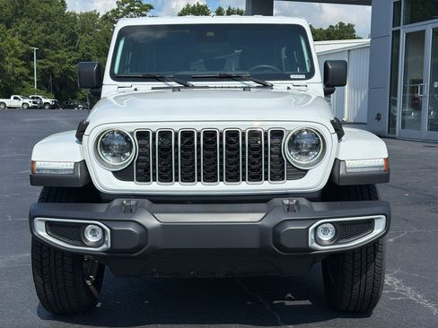 Used 2025 Jeep Wrangler Unlimited Sahara AWD/4WD image 3