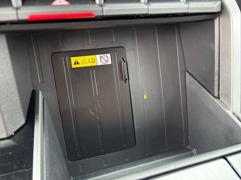 Used 2023 Toyota Sequoia Platinum image 28