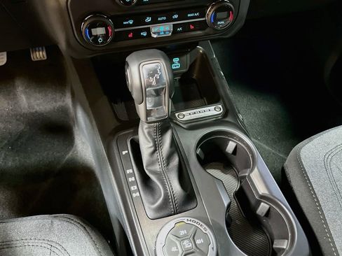Used 2025 Ford Bronco Big Bend AWD/4WD image 17