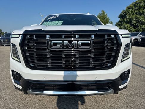 New 2026 GMC Yukon XL Denali Ultimate w/ LPO, Floor Liner Package AWD/4WD image 9