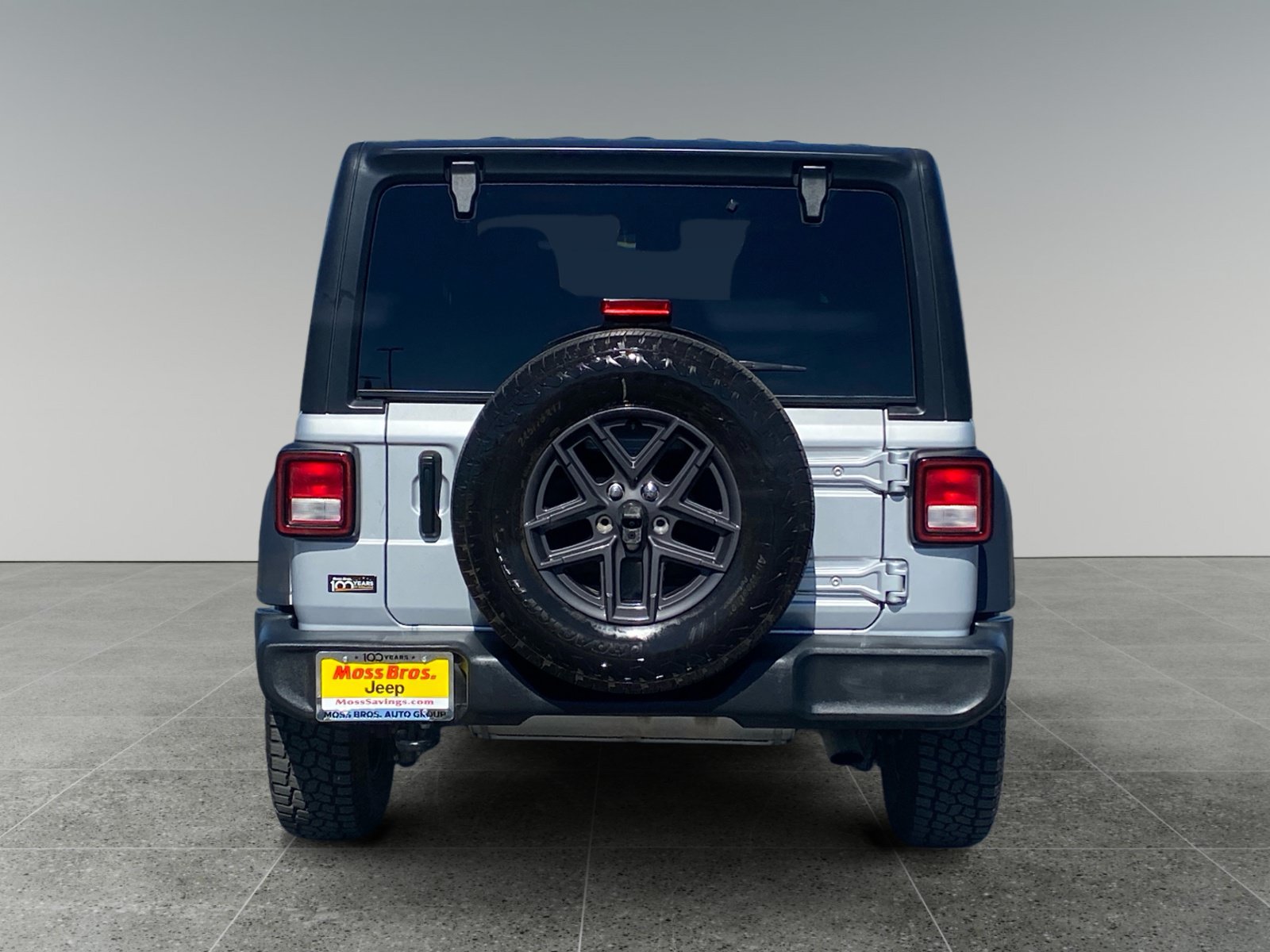 Used 2024 Jeep Wrangler Unlimited Sport AWD/4WD image 4