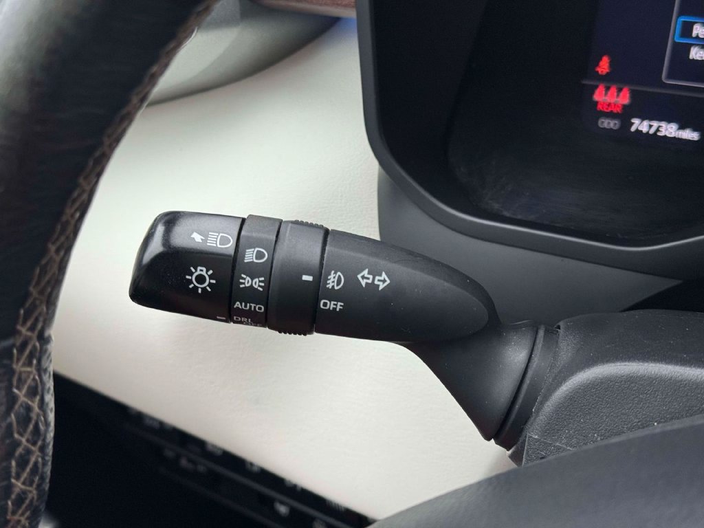 Used 2022 Toyota Tundra Capstone AWD/4WD image 24