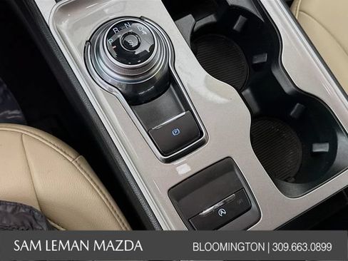 Used 2024 Ford Edge SEL w/ Convenience Package AWD/4WD image 4