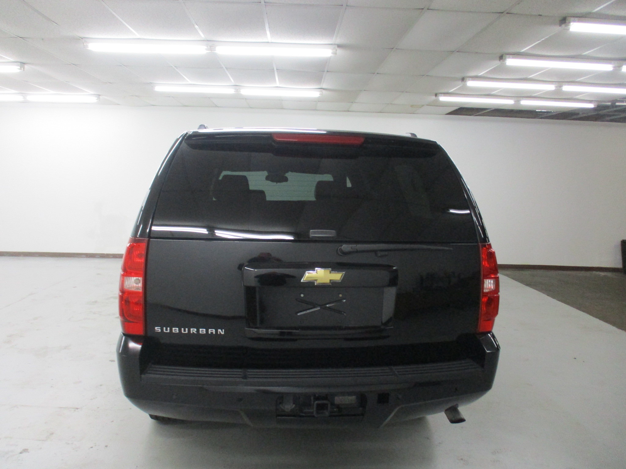Used 2007 Chevrolet Suburban 2500 LT w/ LT Preferred Equipment Group AWD/4WD image 8