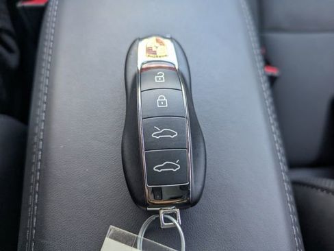 Used 2022 Porsche 718 Cayman GTS RWD image 35