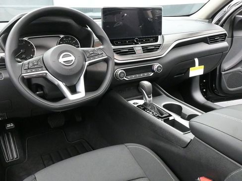 New 2025 Nissan Altima 2.5 SV w/ SV Special Edition Package image 12