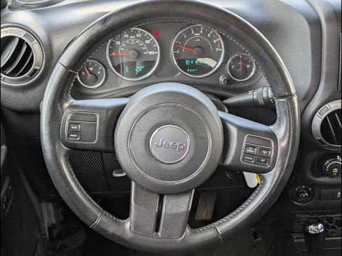 Used 2016 Jeep Wrangler Unlimited Sport w/ Quick Order Package 24S AWD/4WD image 12
