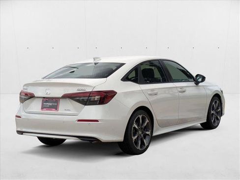 New 2025 Honda Civic Sport Touring image 2