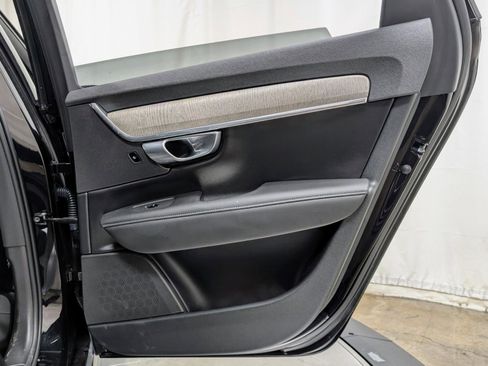 Used 2024 Volvo V90 B6 Cross Country Plus w/ Climate Package image 23