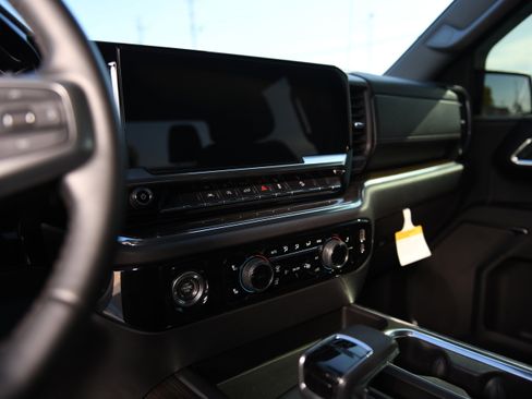 Used 2023 Chevrolet Silverado 1500 LT Trail Boss image 19