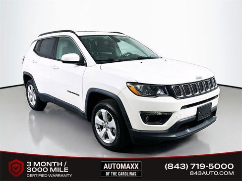 Used 2021 Jeep Compass Latitude w/ Sun and Sound Group AWD/4WD image 1