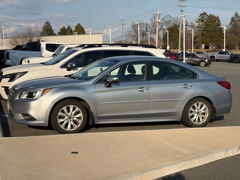 Used 2016 Subaru Legacy 2.5i Premium image 1