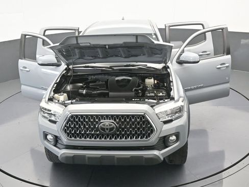 Used 2019 Toyota Tacoma TRD Off-Road image 69