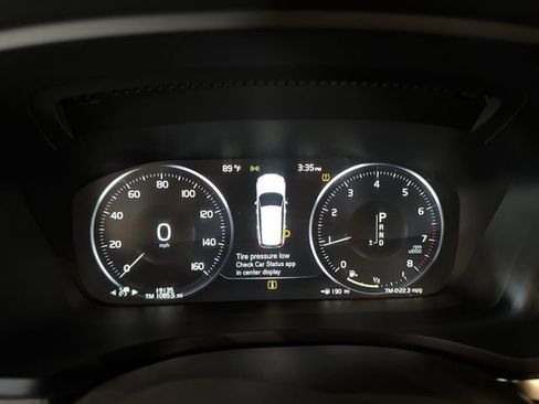 Used 2020 Volvo V60 T5 Cross Country image 8