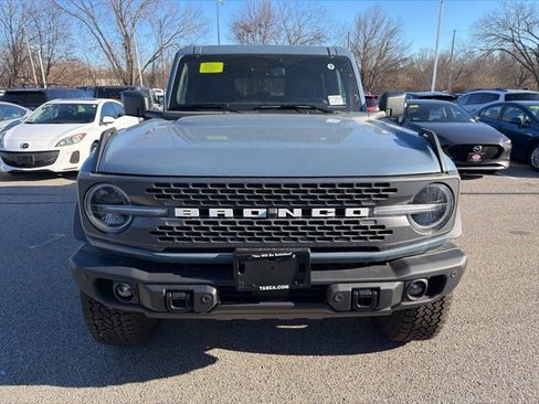 New 2025 Ford Bronco Badlands image 2