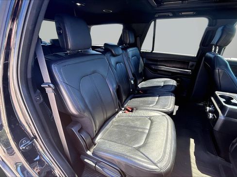 Used 2019 Ford Expedition Limited AWD/4WD image 23
