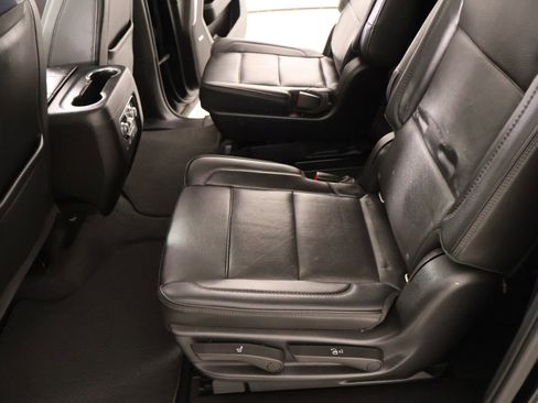 Used 2021 GMC Yukon XL Denali w/ Denali Ultimate Package AWD/4WD image 12