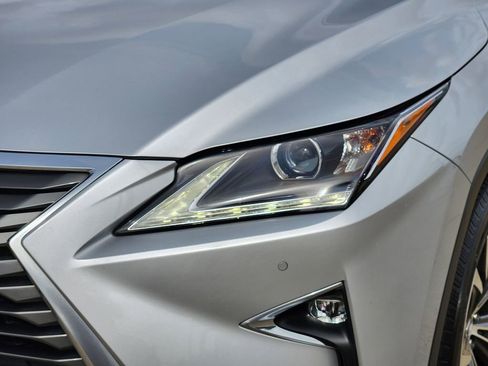 Used 2019 Lexus RX 350 FWD w/ Accessory Package image 9