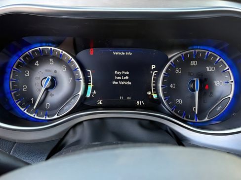 New 2026 Chrysler Pacifica Pinnacle FWD image 24