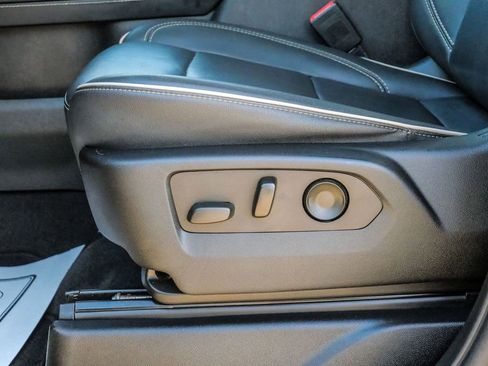 Used 2022 Chevrolet Tahoe Premier image 32