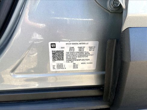 Used 2023 Chevrolet Traverse LS AWD/4WD image 34