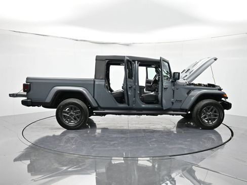 New 2026 Jeep Gladiator Sport AWD/4WD image 46