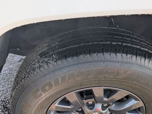 Used 2022 Toyota Tacoma SR5 w/ Technology Package image 13