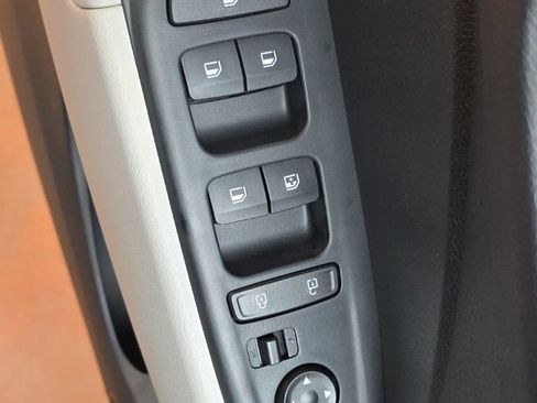 New 2026 Hyundai Venue SEL image 23