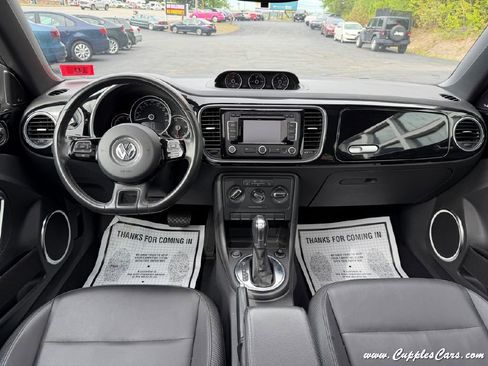 Used 2013 Volkswagen Beetle TDI FWD image 18