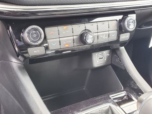 New 2026 Jeep Compass Limited image 15