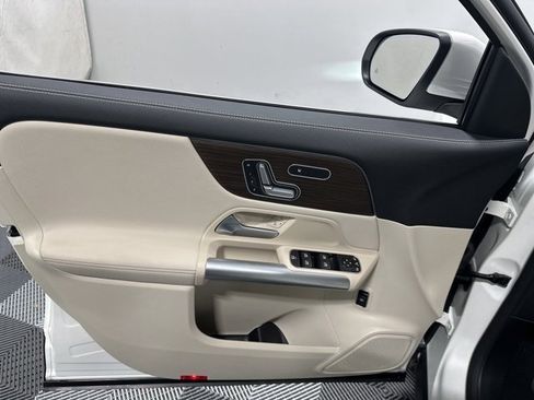 Used 2025 Mercedes-Benz GLA 250 GLA 250 image 15