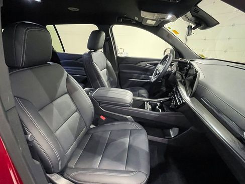 Used 2026 Chevrolet Traverse LT AWD/4WD image 23