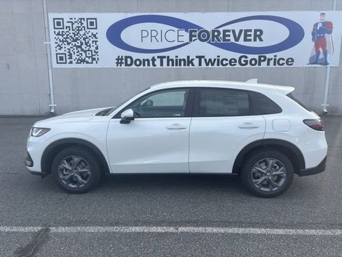 New 2026 Honda HR-V LX image 2