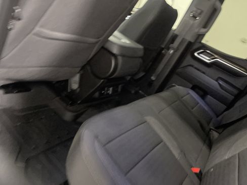 Used 2023 GMC Sierra 1500 Elevation image 17