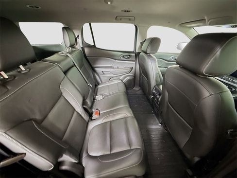 Used 2017 GMC Acadia SLT image 31