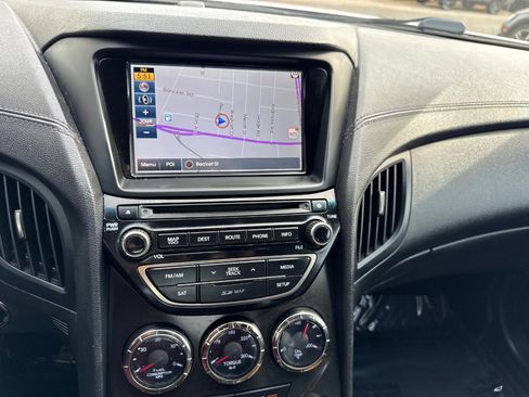 Used 2016 Hyundai Genesis Coupe 3.8 image 20