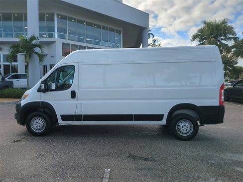 Used 2023 RAM ProMaster 2500 image 8