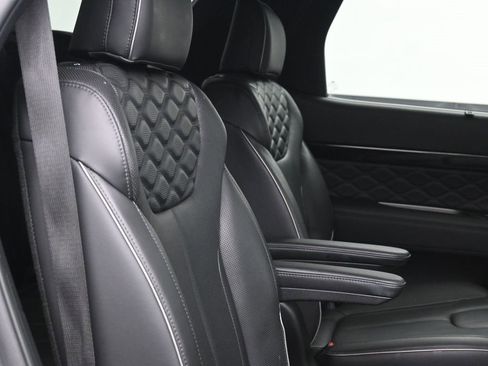 Used 2022 Hyundai Palisade Calligraphy image 11