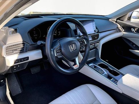 Used 2020 Honda Accord Touring image 14