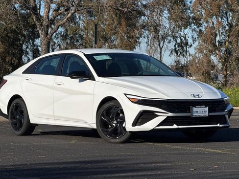 New 2026 Hyundai Elantra Sport image 2