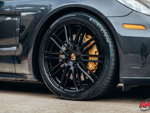 Used 2018 Porsche Panamera 4S image 50