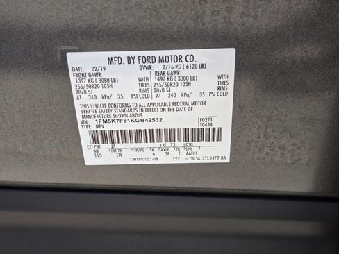 Used 2019 Ford Explorer Limited w/ Class III Trailer Tow Package image 31