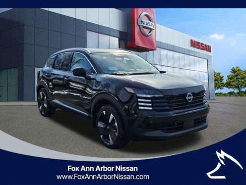 New 2026 Nissan Kicks SR w/ SR Premium Package image 7