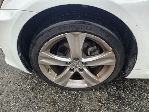 Used 2014 Lexus IS 250C w/ Luxury Package image 28