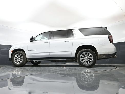 Used 2023 Chevrolet Suburban Premier AWD/4WD image 60