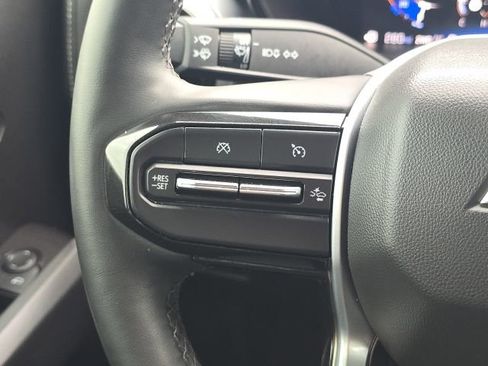 Used 2024 Chevrolet Colorado LT w/ LT Convenience Package III image 27