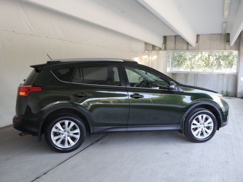 Used 2013 Toyota RAV4 Limited AWD/4WD image 6